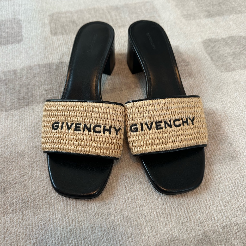 Givenchy 4g Embroidered Raffia Mule Sandals Beige/Black Nwt (Size 38)